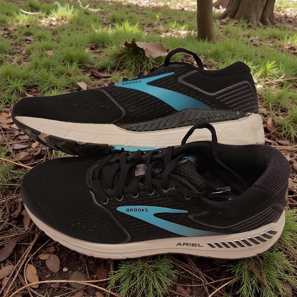 Brooks Ariel 20 Womens U.S. Size 10 Mesh Athletic Running Shoes Black Blue White